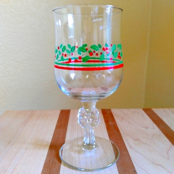 Vintage Libbey Christmas Holly Berry Irish Coffee Mug Set of  Vintage SET OF 6 Christmas Holly Wreath Footed Glasses